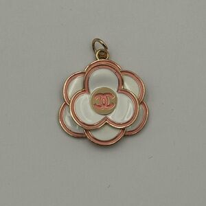 Chanel Camellia Zipper Pull